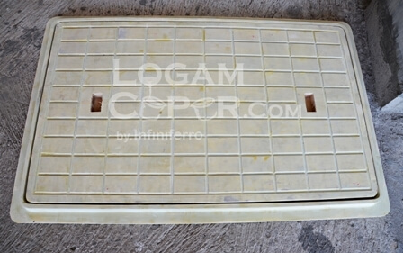 pola manhole cover